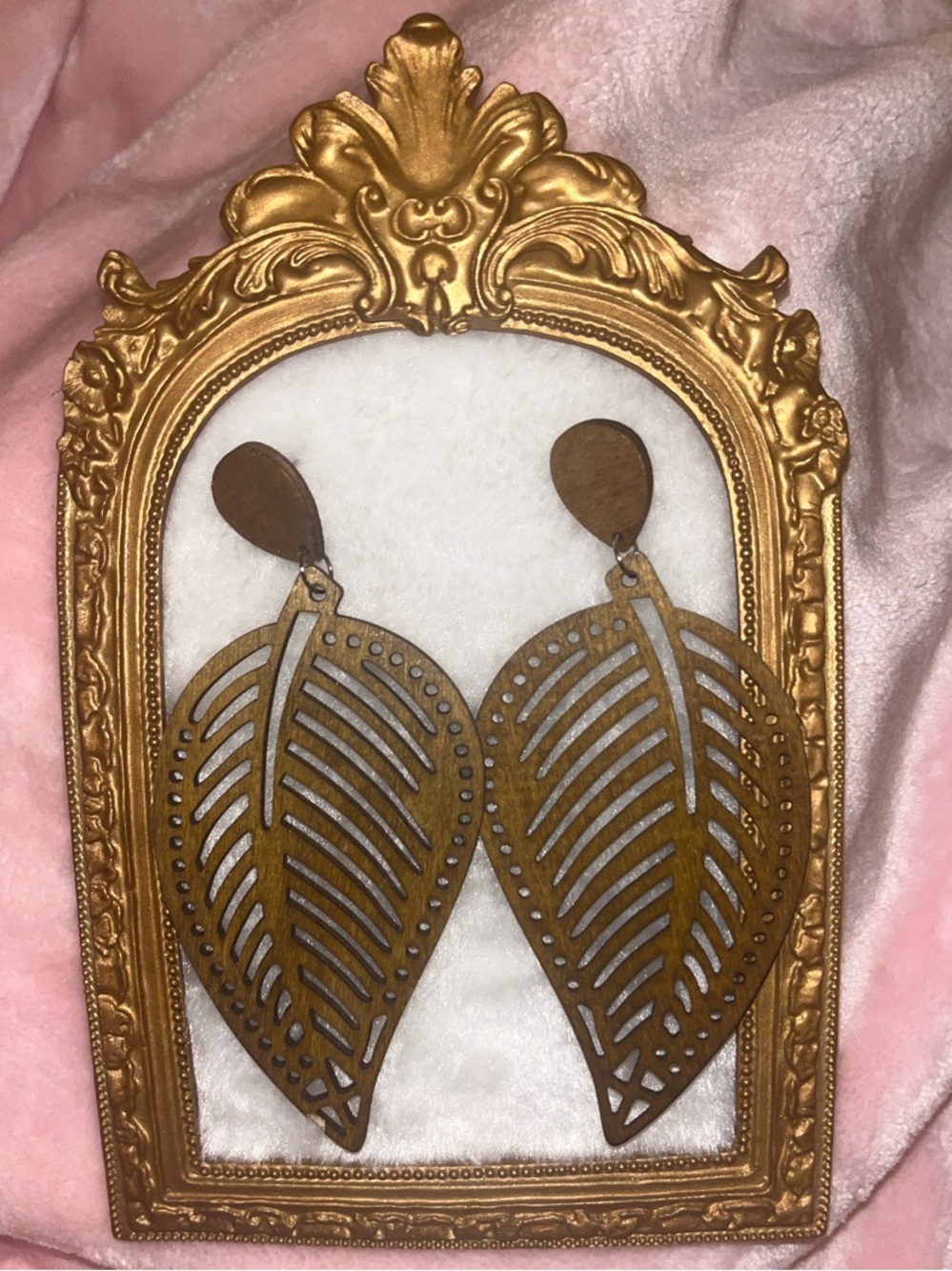 Wooden Brown Leaf Cutout Drop Earrings - Lightweight Women Accessories